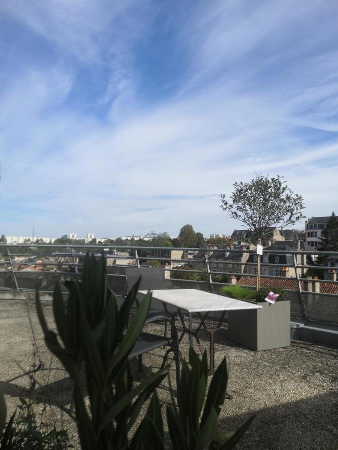 Le Carmelite Apartment Poitiers Ngoại thất bức ảnh