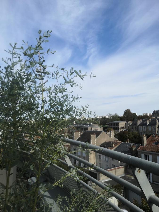 Le Carmelite Apartment Poitiers Ngoại thất bức ảnh